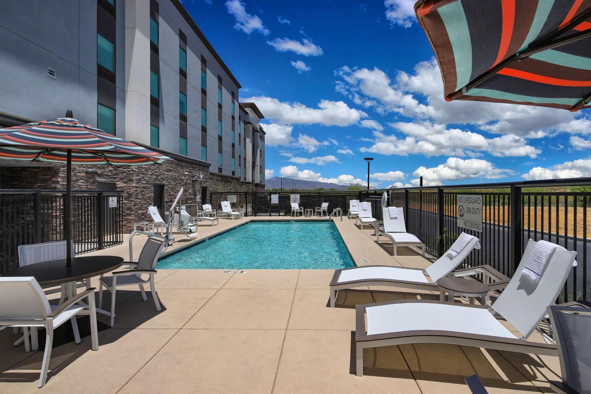 Hampton Inn Suites Tucson Tech Park Exterior photo